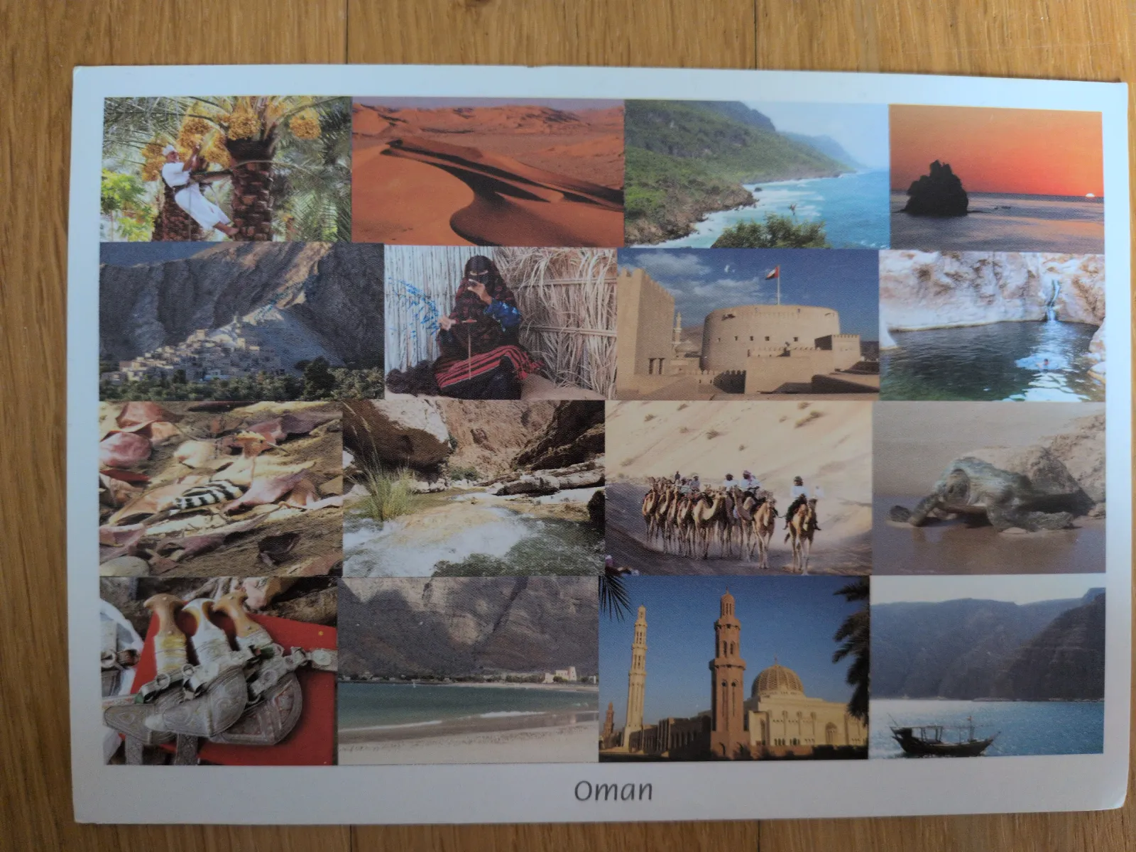 Eine Collage aus vielen Bildern präsentiert die vielfältige Landschaft und reiche Kultur Omans, von Wüsten und Küsten bis hin zu Festungen und traditionellem Leben.